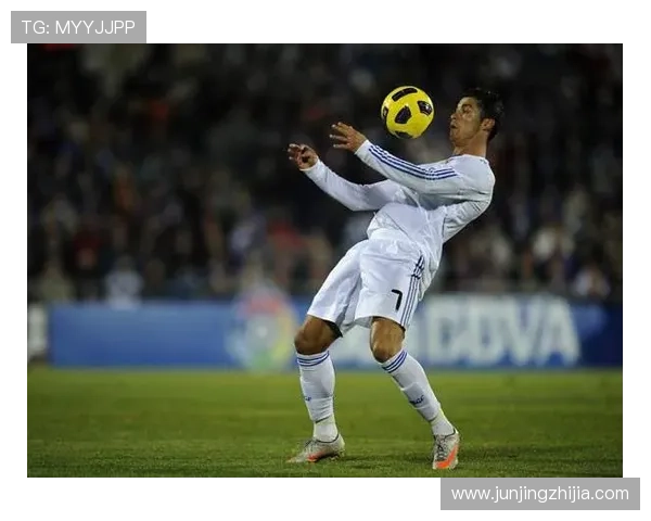 足球明星们的精彩停球技巧大比拼展现球场魅力与技术之美